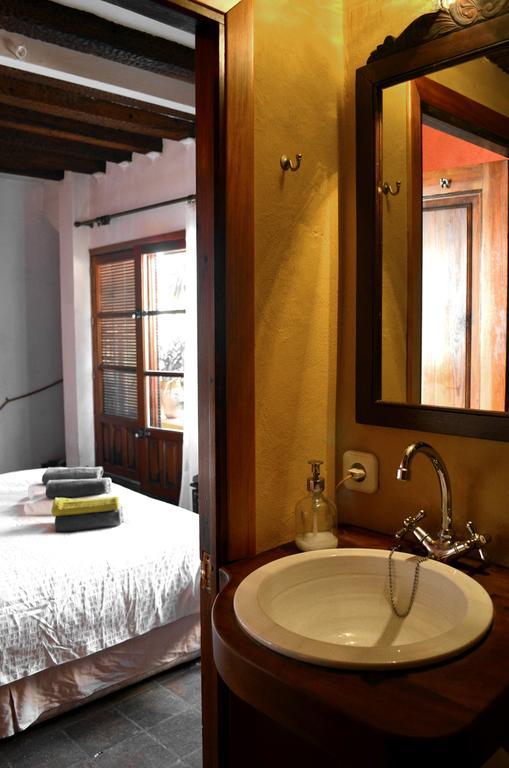 La Casa De Blas Hotel Seville Room photo